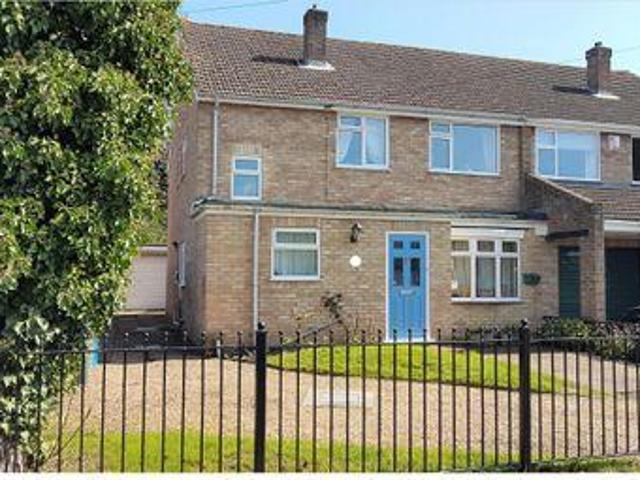 House for sale in Ascot