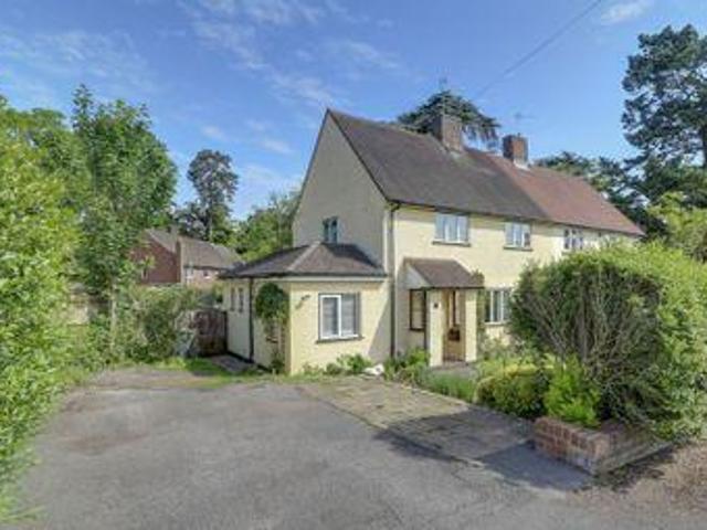 House for sale in Ascot