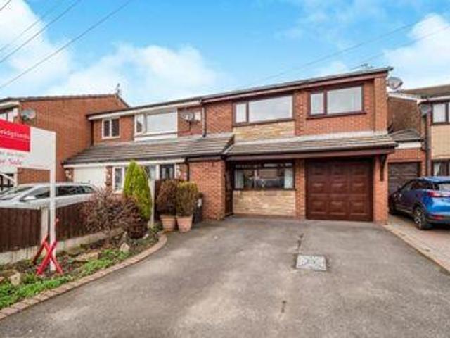 House for sale in Stalybridge, Tameside
