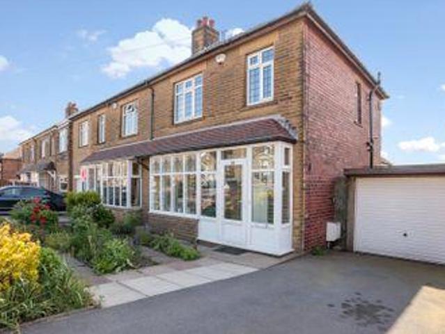 House for sale in Dewsbury, West Yorkshire