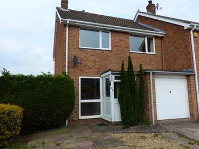 House for sale in Froggatt, East Midlands