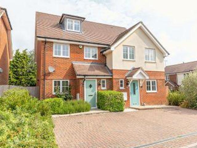 House for sale in Hillview, Surrey