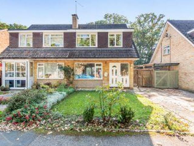 House for sale in Fole, Surrey