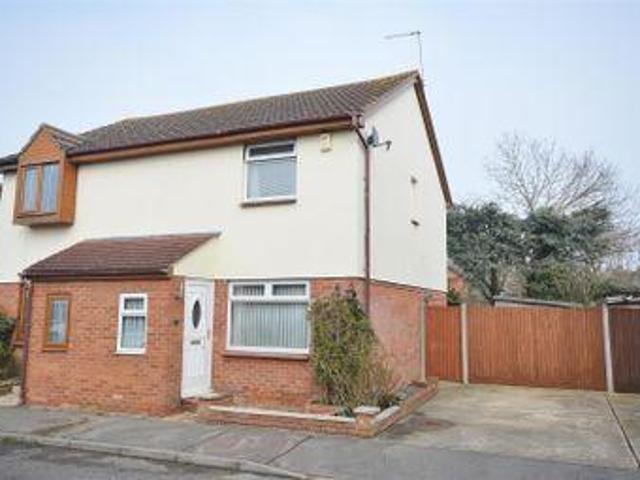 House for sale in Dale Hill, Essex