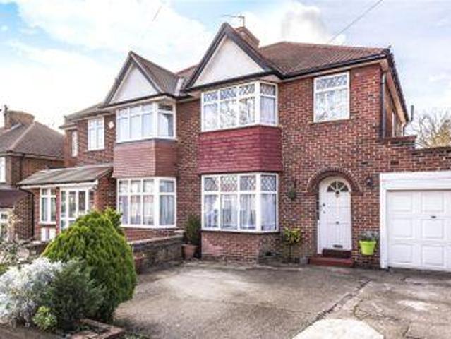 House for sale in Little Stanmore, Greater London