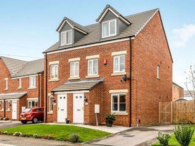 House for sale in Ossett, West Yorkshire