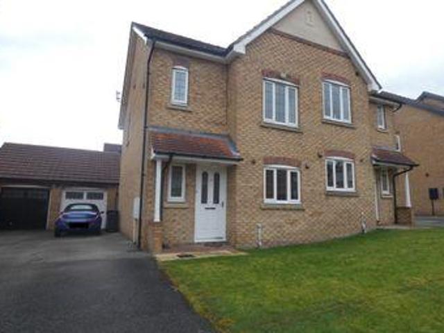 House for sale in Batley, West Yorkshire