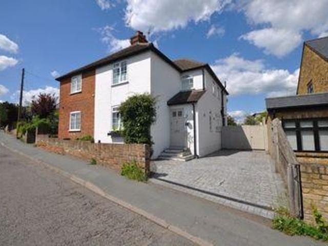 House for sale in Gerrards Cross, Denham