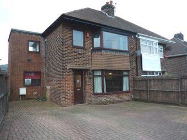 House for sale in Halifax, West Yorkshire