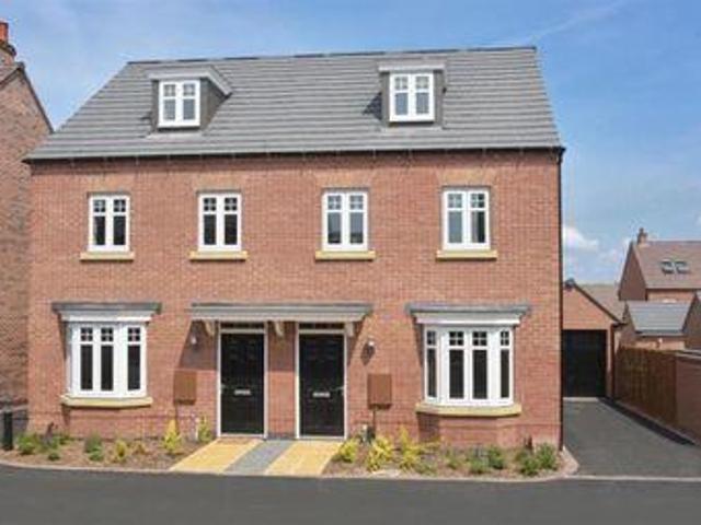 House for sale in Froggatt, East Midlands