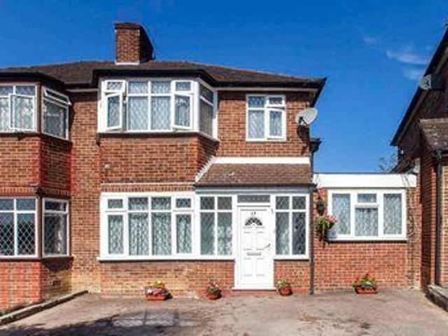 House for sale in Edgware, Greater London