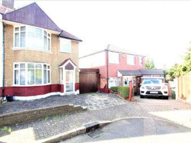 House for sale in Edgware, Greater London