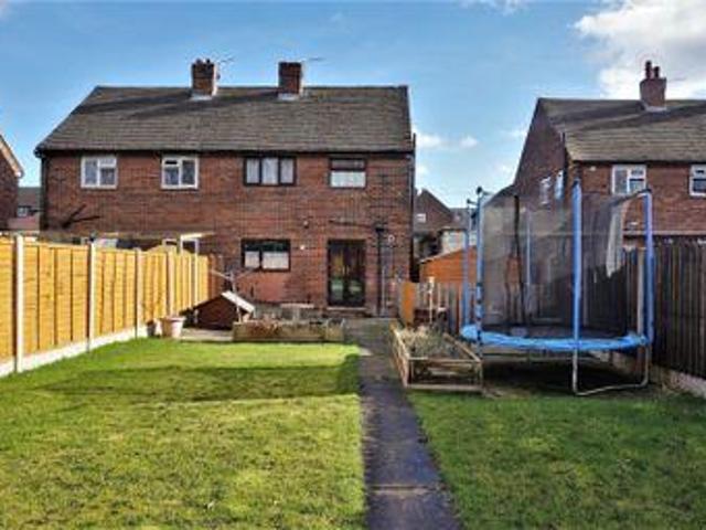 House for sale in Dewsbury, West Yorkshire