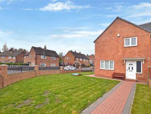 House for sale in Dewsbury, West Yorkshire