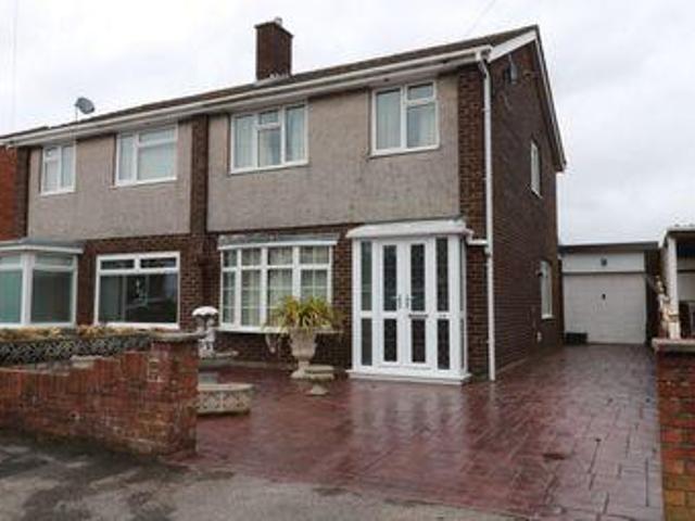 House for sale in Llanbadoc, Wales