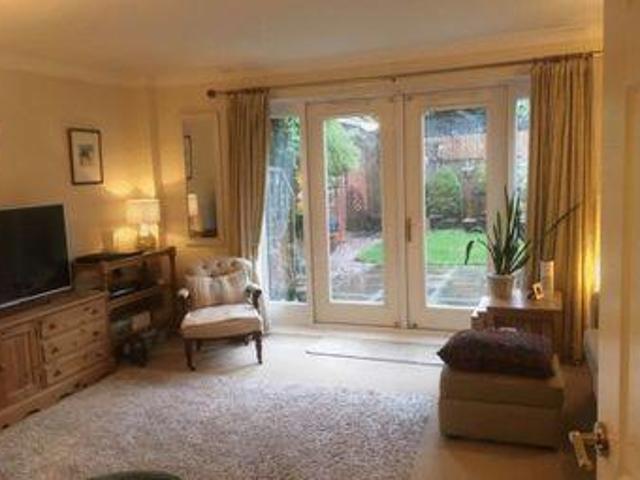 House for sale in Farnborough, Hampshire