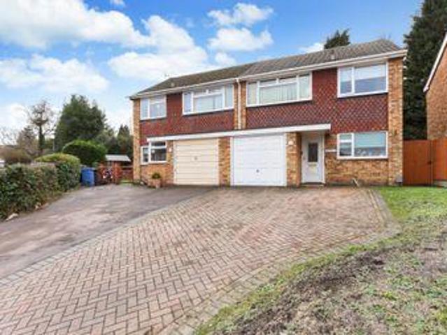House for sale in Heol-las, Surrey