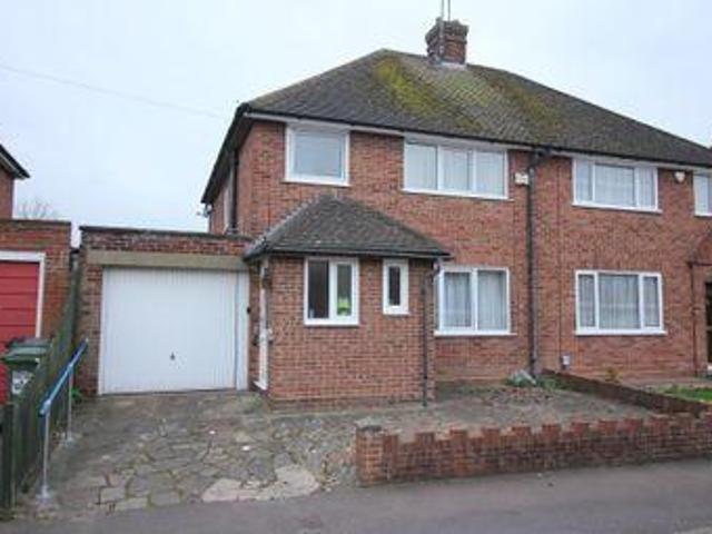 House for sale in Luton, England