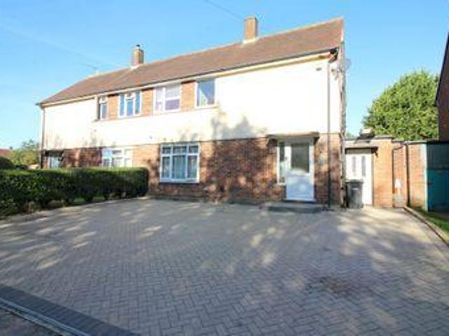 House for sale in Luton