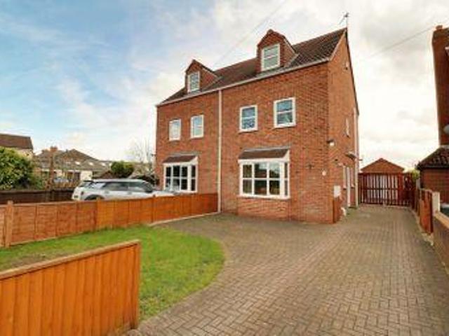 House for sale in Brigg, North Lincolnshire