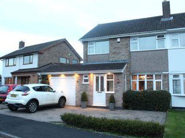 House for sale in Camp Hill, Warwickshire