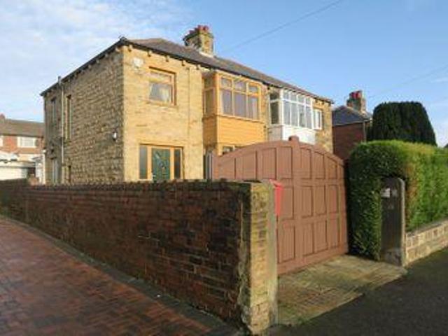 House for sale in Batley, West Yorkshire