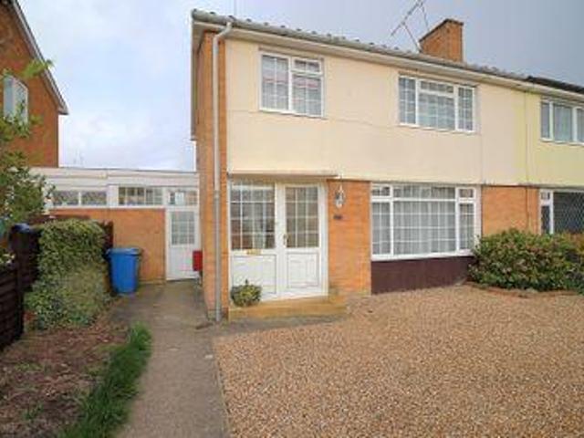 House for sale in Crowthorne