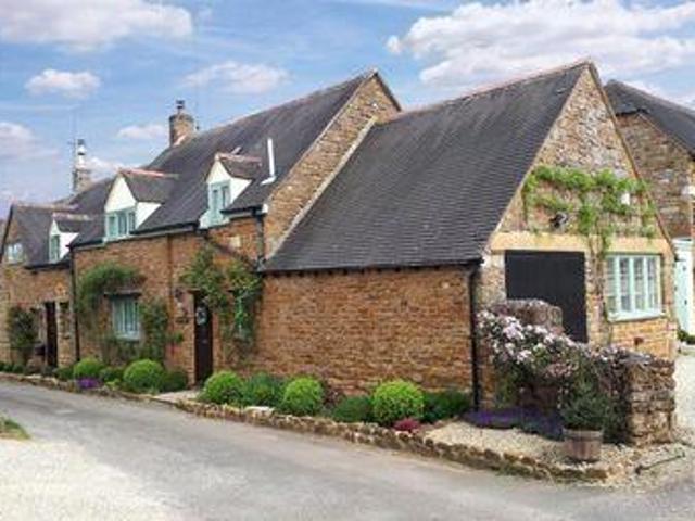 House for sale in Evershot, Oxfordshire