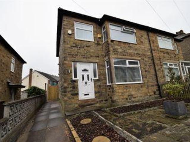 House for sale in Halifax, Calderdale