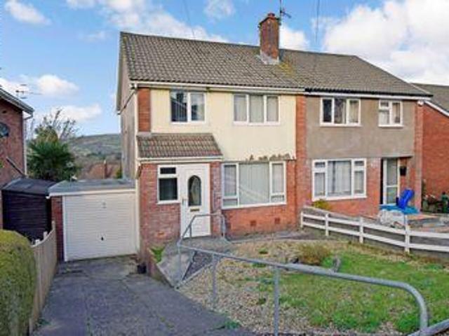 House for sale in Mid Glamorgan, Cymru / Wales