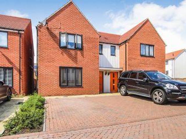 House for sale in South Ockendon, Essex