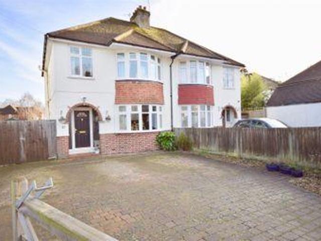 House for sale in Pachesham Park, Surrey