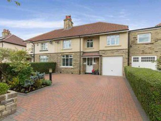 House for sale in Halifax, West Yorkshire
