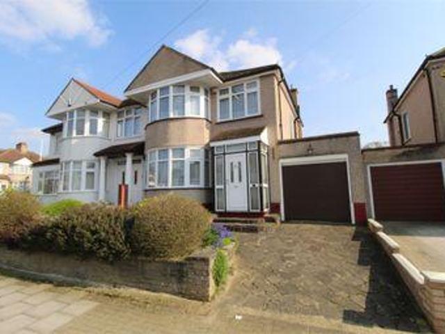 House for sale in Little Stanmore, Greater London
