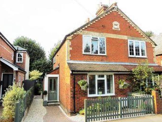 House for sale in Ascot
