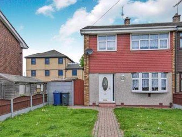 House for sale in Tilbury, Essex