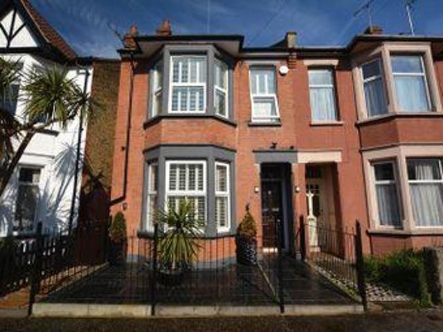 House for sale in Alton Barnes, Essex