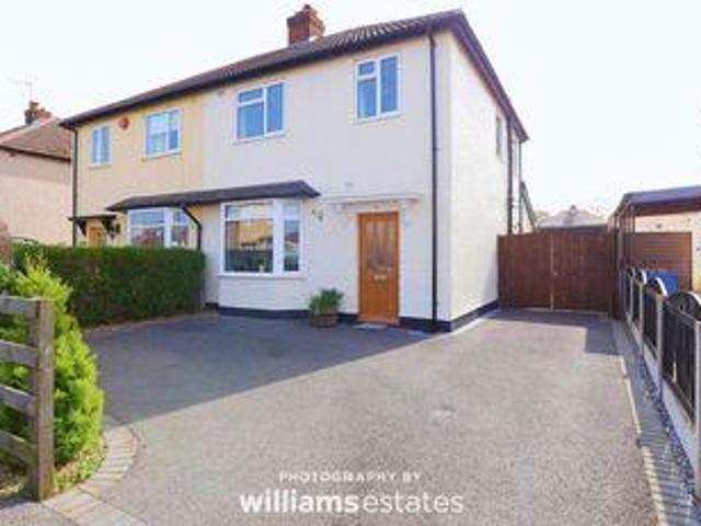 House for sale in Denbigh, Wales