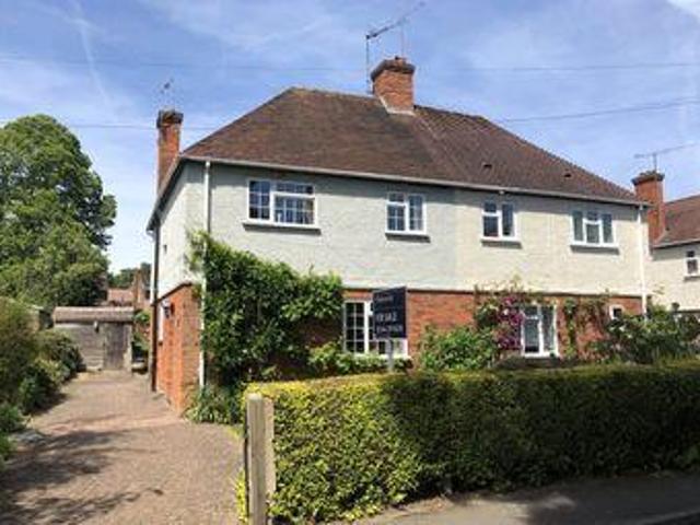 House for sale in Ascot