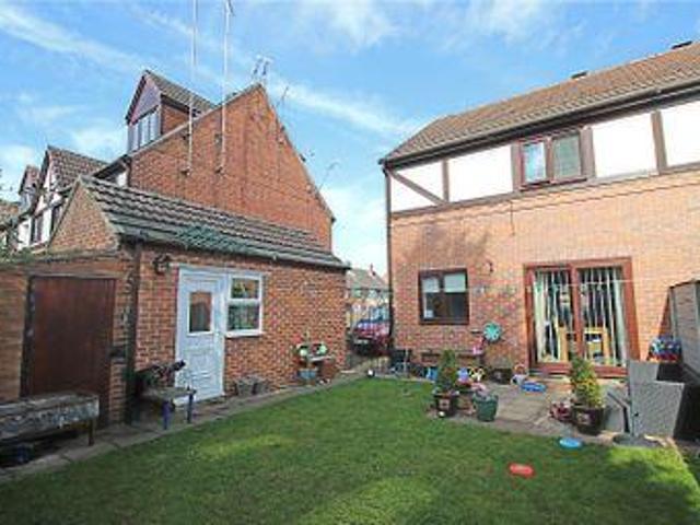 House for sale in Pontefract, West Yorkshire
