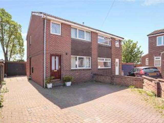 House for sale in Batley, West Yorkshire