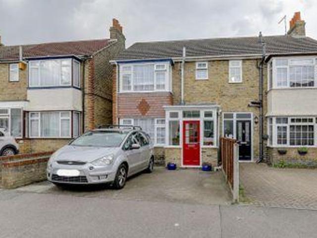 House for sale in Oad Street, Kent