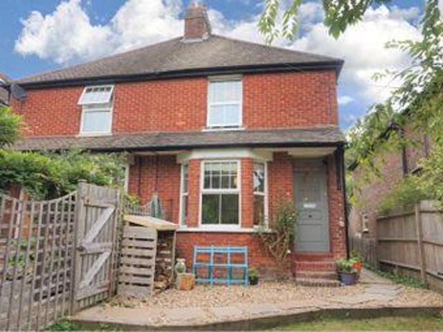 House for sale in Fole, Surrey