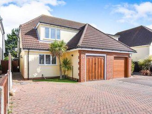 House for sale in London Borough of Havering, Greater London