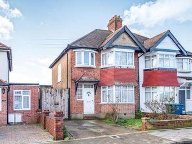 House for sale in Edgware, Greater London