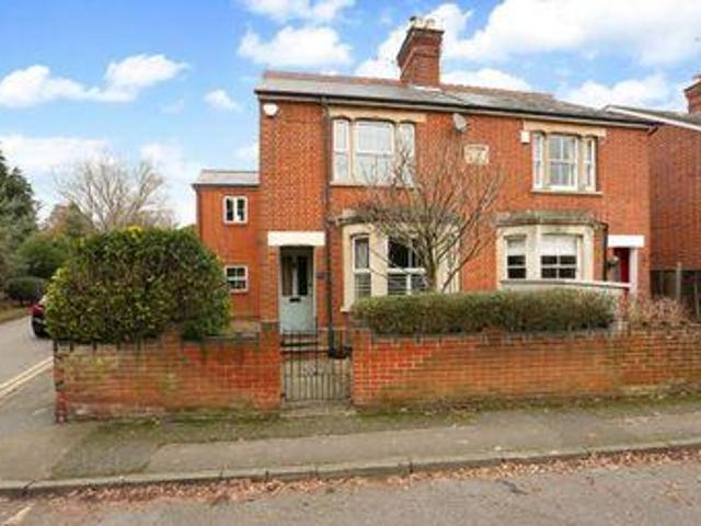 House for sale in Ascot
