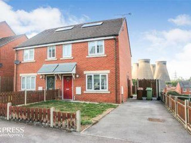 House for sale in Knottingley, West Yorkshire