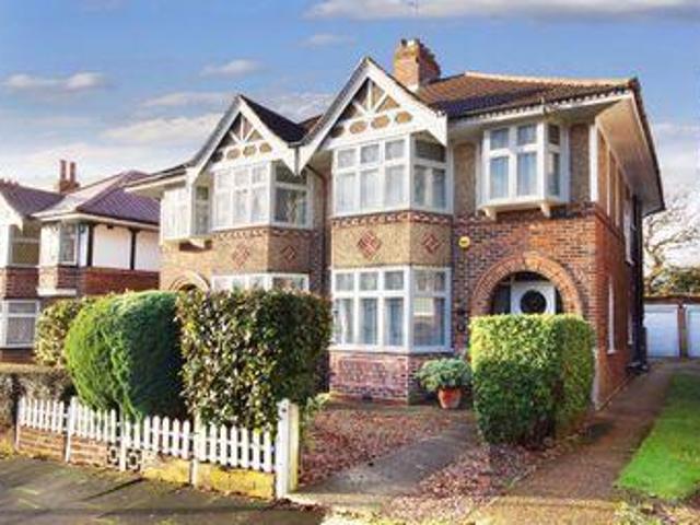 House for sale in Pinner, Greater London