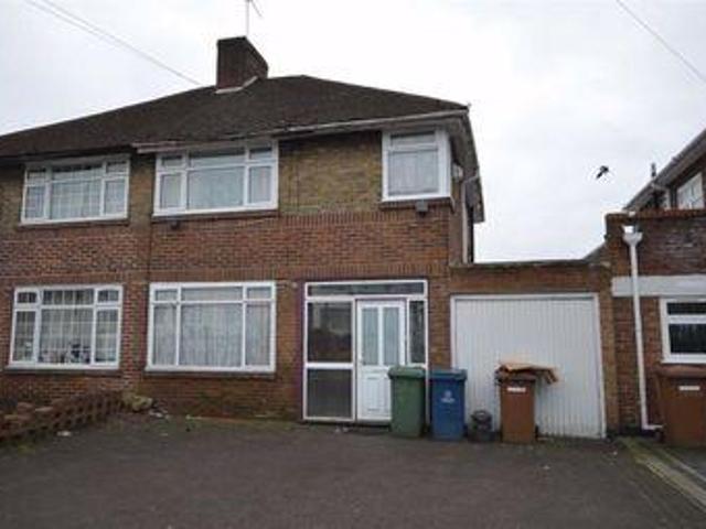 House for sale in Little Stanmore, Greater London