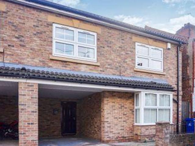 House for sale in Doncaster, South Yorkshire